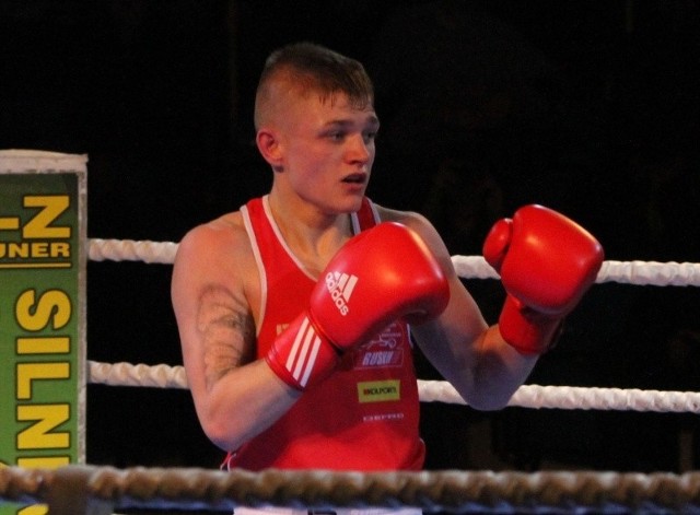 Tomasz Karyś awansował do finału mistrzostw Polski w kategorii 52 kg.