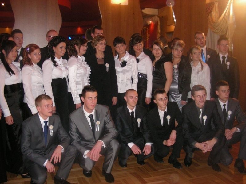 Studniówka 2012 w Przasnyszu. Zobacz zdjęcia