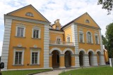 Wojewoda: Komunistyczne władze bezprawnie przejęły park i pałac w Gardzienicach