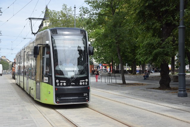 180 mln zł dofinansowania to 85 proc. kwoty na torowiska i tramwaje.