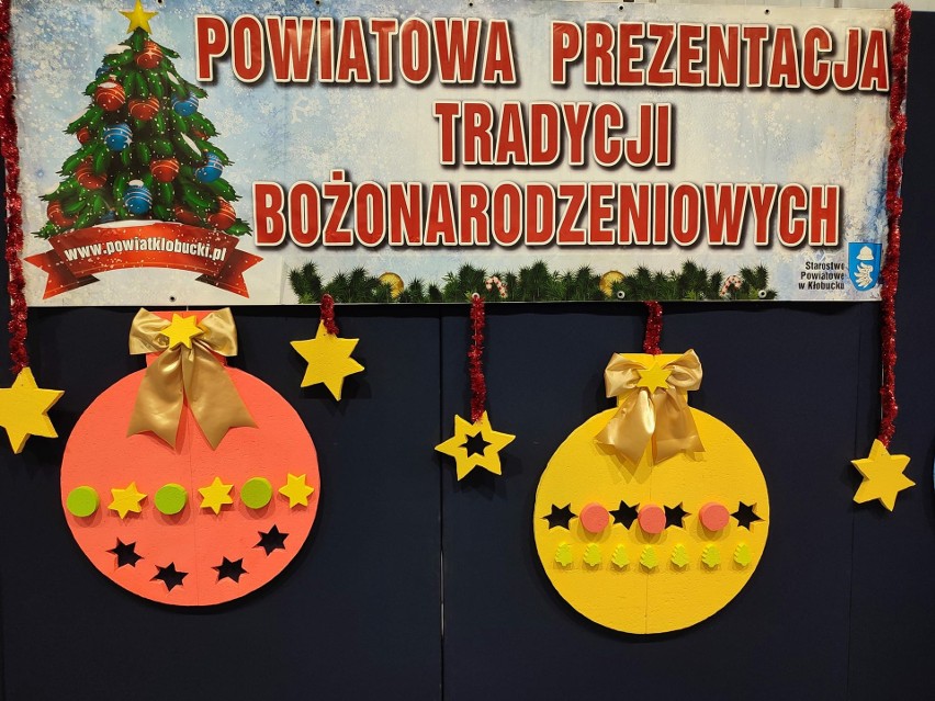 Kłobuck. Powiatowa Prezentacja Tradycji Bożonarodzeniowych...