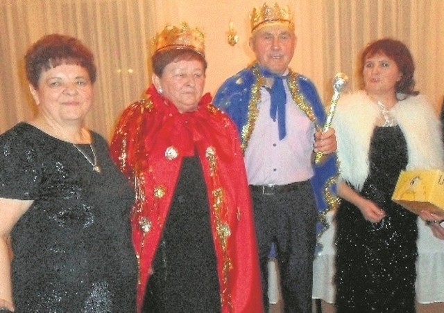 Wiwat para królewska! Maria Zielonka i Zbigniew Karwacki, to Królowa i Król Balu 2018 koronowani na imprezie w Donosach. 