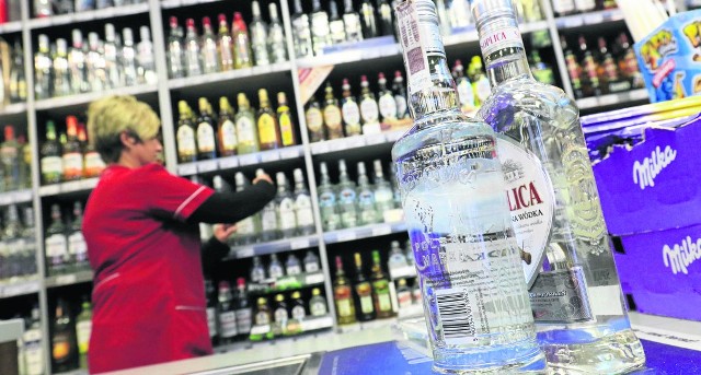 Nocna prohibicja w sklepach w Starym Mieście obecnie nie obowiązuje - zdecydował sąd