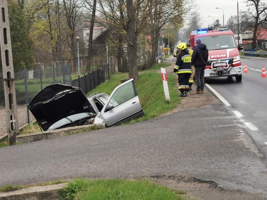 Wypadek w Krzeszowicach na drodze krajowej