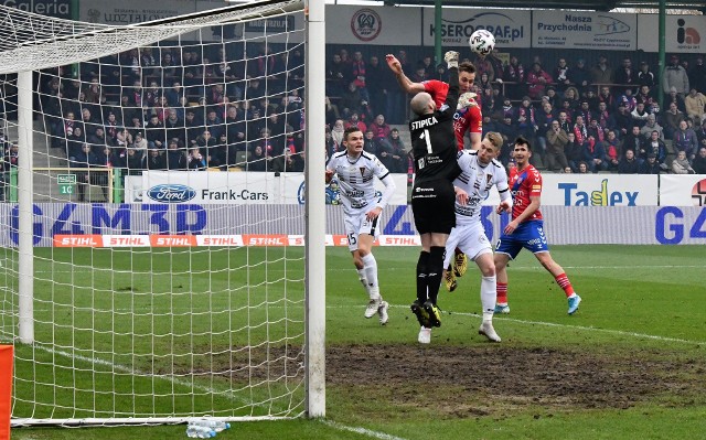 Raków Częstochowa - Pogoń Szczecin, 8.03.2020.Zobacz kolejne zdjęcia. Przesuwaj zdjęcia w prawo - naciśnij strzałkę lub przycisk NASTĘPNE