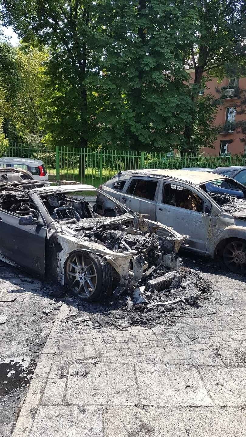 Do pożaru doszło na parkingu przy Osiedlu Krakowiaków