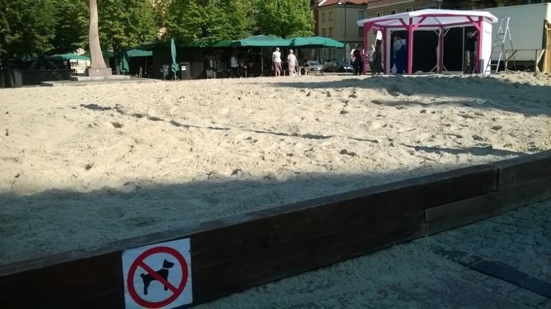Plaża festiwalowa na placu Solnym