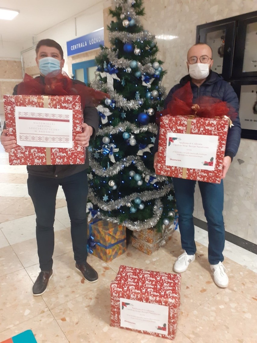 Pracownicy Mazowieckiego Szpitala Specjalistycznego otrzymali świąteczne paczki z Urzędu Marszałkowskiego