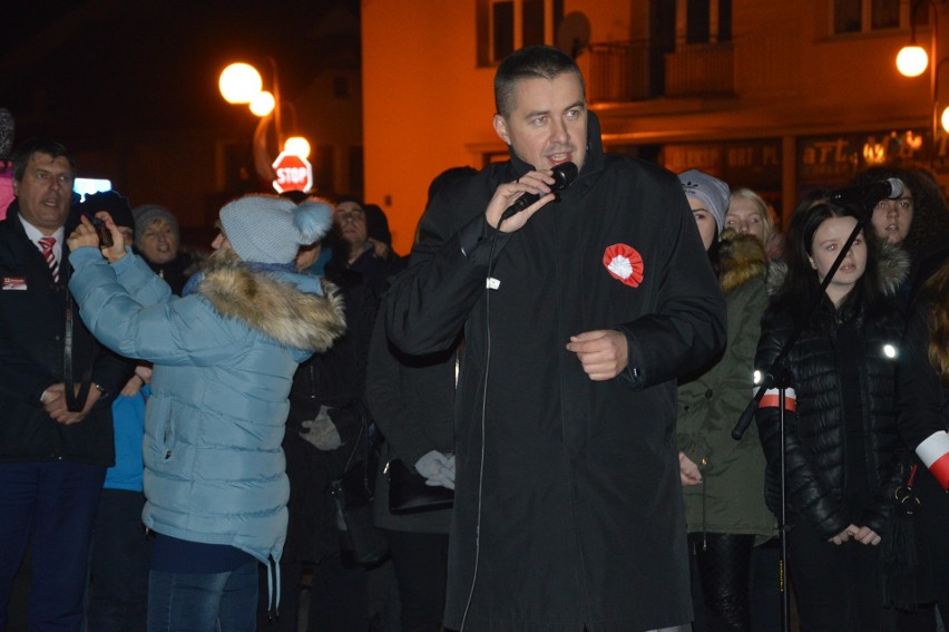 Proszowice. Patriotyczny koncert na Rynku [ZDJĘCIA]