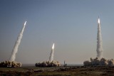 Iran straszy nowym pociskiem rakietowym o nazwie nawiązującej do zwycięstwa Mahometa "Pogromca Chajbar". W jego zasięgu Izrael i bazy USA
