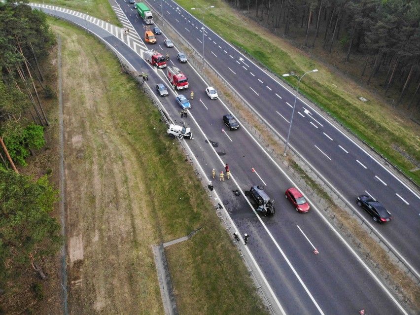 Informację o wypadku na autostradzie A1 w Nowych Marzach w...