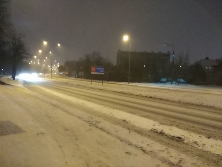 Wypadek śmiertelny. Ciężkie warunki na drogach. Mnóstwo kolizji [ZDJĘCIA]