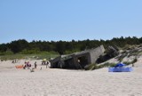 Tajemniczy obiekt na plaży nad Bałtykiem. Coś wyłoniło się z piasku na plaży w gminie Darłowo. Czy Karol Fąferek rozwiązał zagadkę? ZDJĘCIA