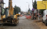 Modernizacja ulicy Białej w Radomiu. Trwa wymiana rur kanalizacyjnych. Kiedy finał prac?