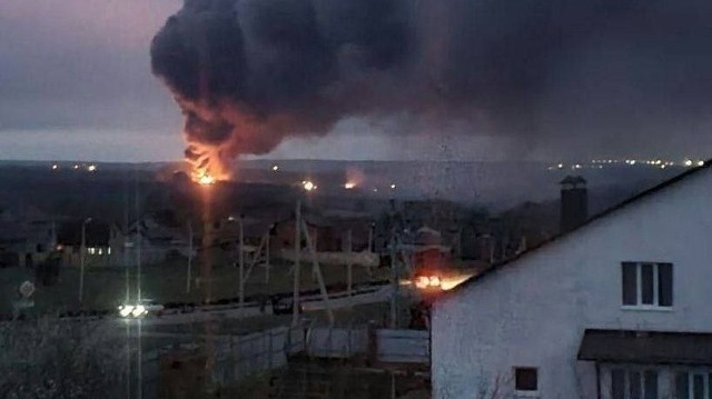 Nad ranem doszło do wybuchu składu amunicji niedaleko miasta Biełgorod w Rosji.