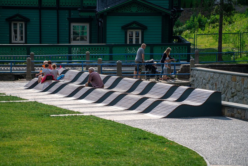 Krynica-Zdrój. Park Dukieta i nowa fontanna setka zachwyca mieszkańców i kuracjuszy [ZDJĘCIA]