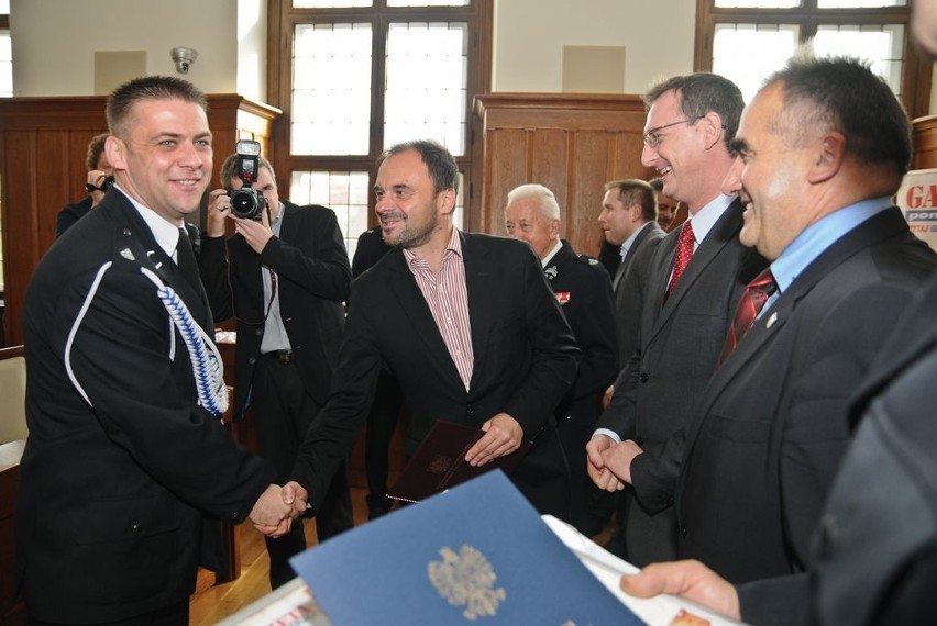 Toruń  Podsumowanie plebiscytu "Strażak roku 2013"