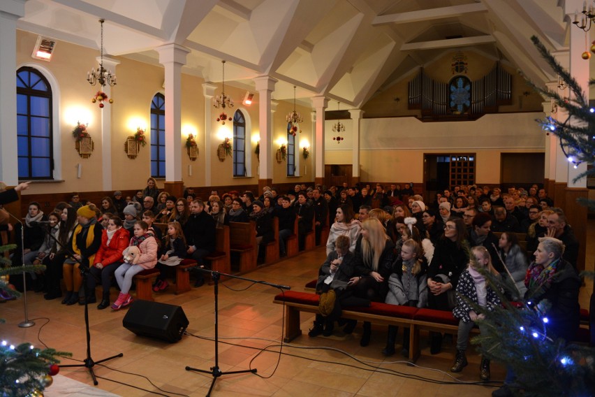 Maków Maz. Finał Festiwalu Kolęd i Pastorałek Makowskie Anioły [ZDJĘCIA]