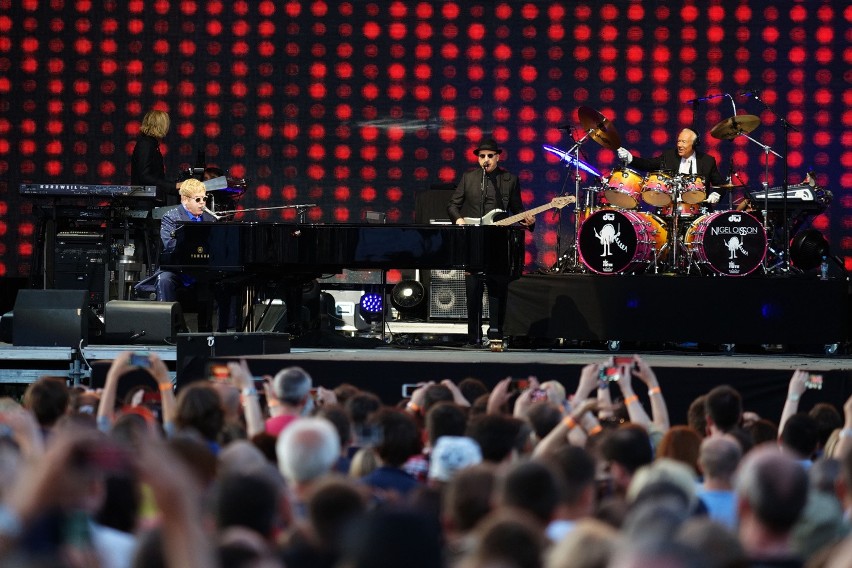 Life Festival Oświęcim 2016: Elton John zaczarował publiczność [NOWE ZDJĘCIA]