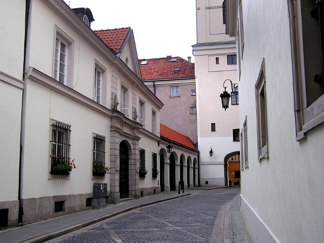 Kamienica w WarszawieNajwiększą popularnością kamienice cieszyły się w drugim kwartale na rynku wrocławskim, poznańskim i trójmiejskim.
