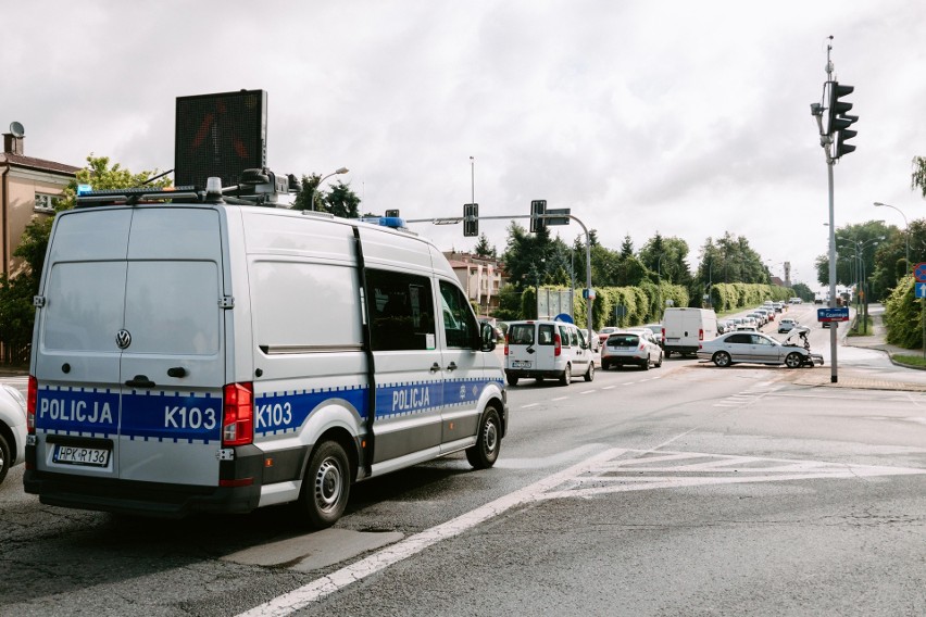 Wypadek na skrzyżowaniu ulic Leszka Czarnego i Lwowskiej w...