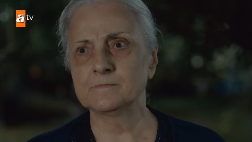 "Łzy Cennet" odcinek 7. Mukaddes poważnie chora? Nilgün rozpamiętuje śmierć Selima! [STRESZCZENIE ODCINKA+ZDJĘCIA]