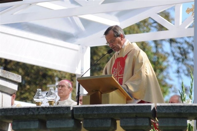 Uroczystościom ku czci św. Jacka przewodniczyl abp Alfons Nossol.