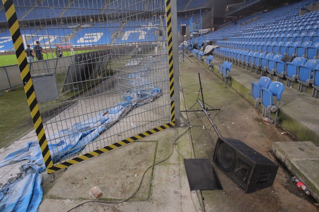 Lech Poznań: Tak wygląda zniszczony stadion po meczu z Legią