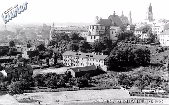 W latach 50. ubiegłego wieku Brama Grodzka oraz okolice Zamku zostały gruntownie wyremontowane.