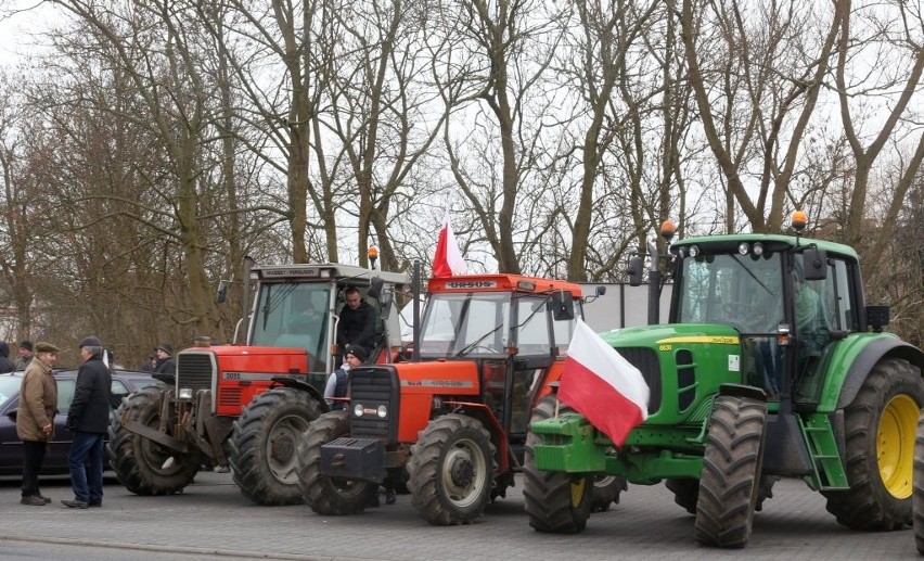 Sprzęt rolników tym razem pozostał na parkingu