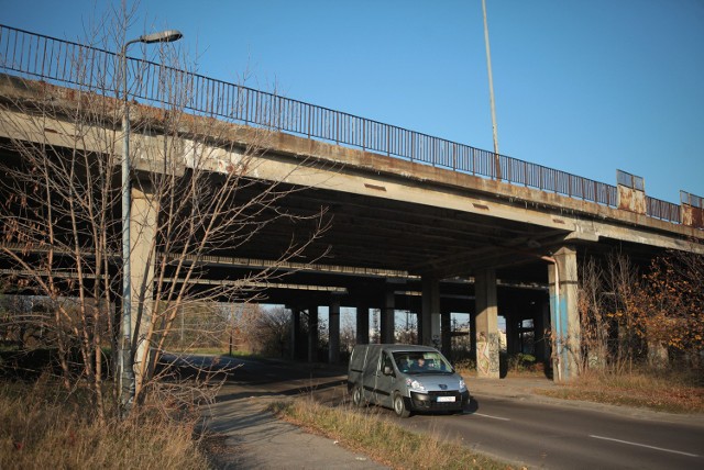 Łodzian martwi stan wiaduktu na Przybyszewskiego