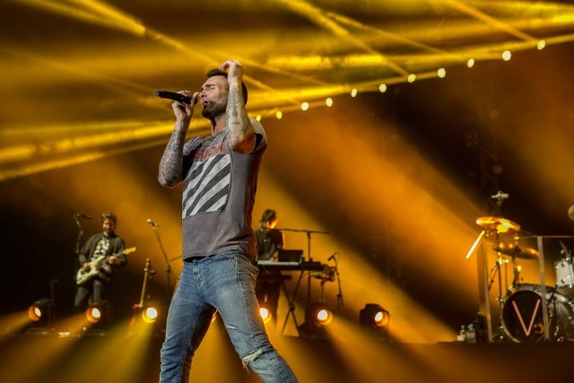 Maroon 5 w Krakowie przyciągnął do Taruon Arena Kraków tłumy fanów