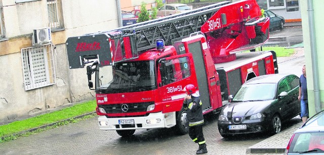 Do działań w drugim pożarze skierowano drabinę hydrauliczną, ale jej użycie nie było konieczne.