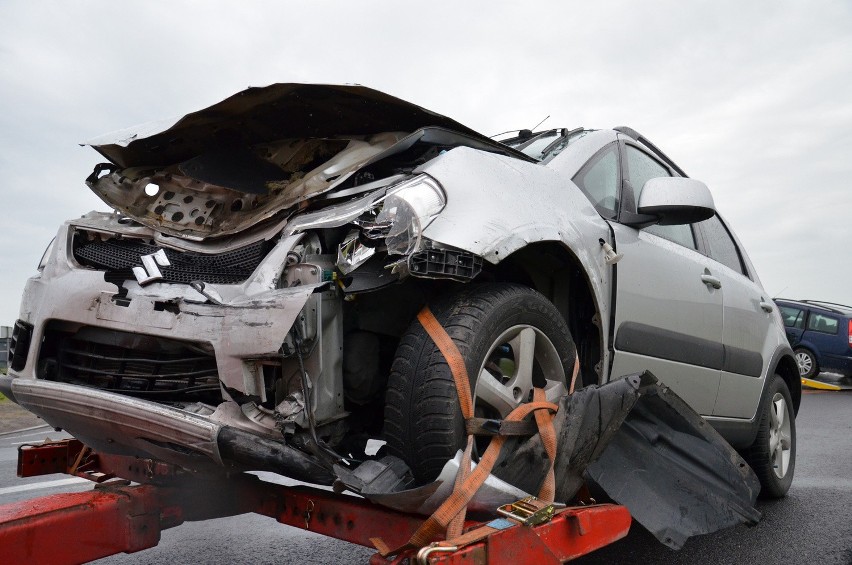 Wypadek na A4: Na węźle Pietrzykowice zderzyły się dwa samochody osobowe (ZDJĘCIA)