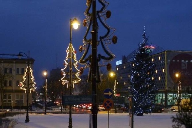 Dekoracje świąteczne na Placu Uniwersyteckim w Białymstoku
