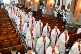260 kapłanów odnowiło swoje przyrzeczenia z dnia święceń w trakcie Mszy Krzyżma