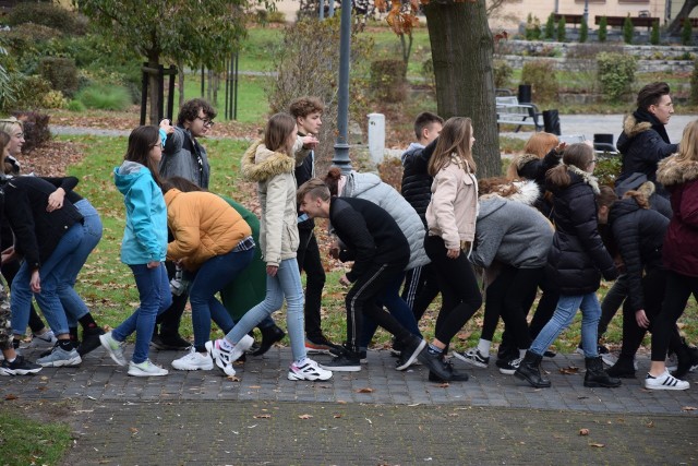 Próby poloneza przez Narodowym Świętem Niepodległości