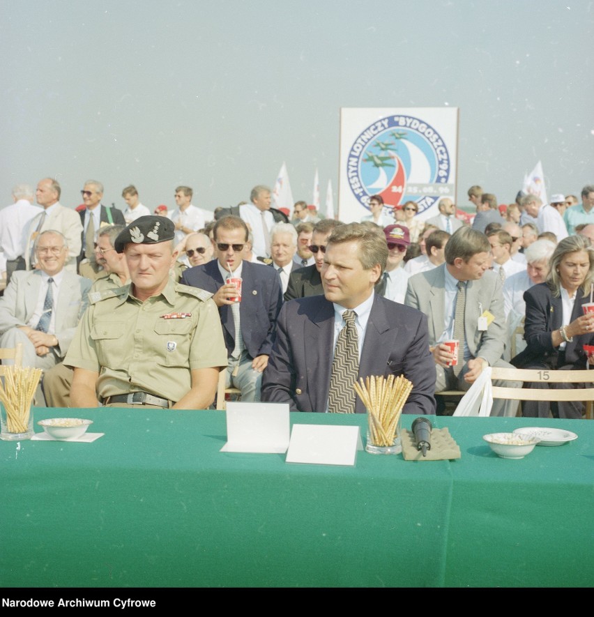 Sierpień 1996 - prezydent Aleksander Kwaśniewski podczas...