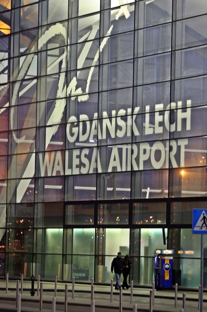 Czy Lech Wałęsa przestanie być patronem lotniska w Gdańsku?