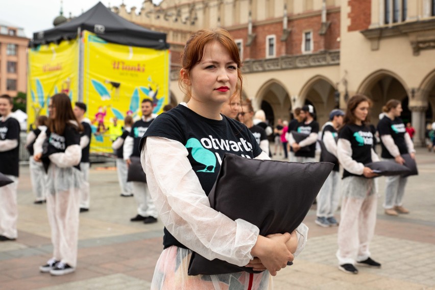 Kraków. Protestowali na rynku przeciwko warunkom życia kurczaków