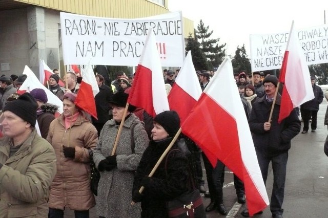W ubiegłym tygodniu zdesperowani pracownicy kopalni Wymysłów protestowali na ulicach Opatowa.