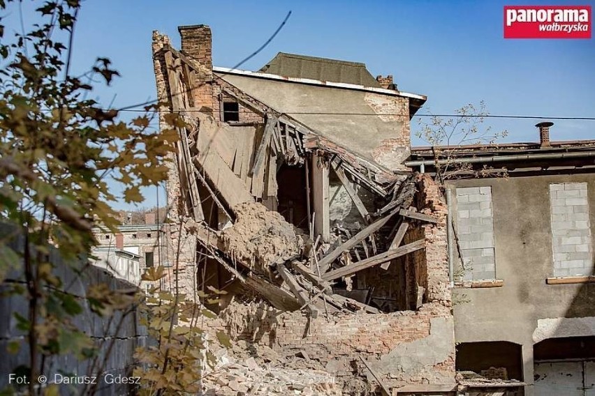 Katastrofa budowlana w Wałbrzychu. Zawaliła się synagoga [ZDJĘCIA]