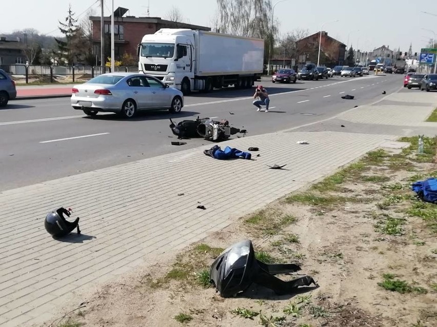 Groźnie wyglądający wypadek miał miejsce w sobotę na ulicy...