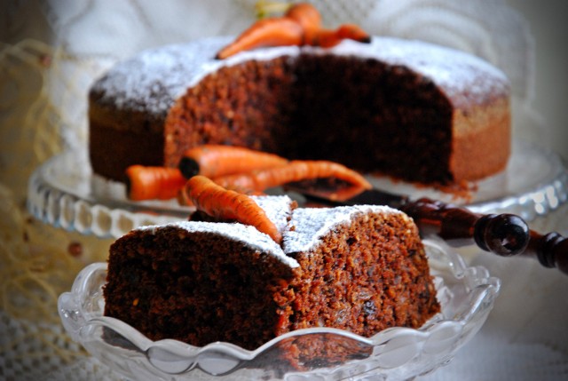 Macie ochotę na pyszne ciasto marchewkowe? Zobaczcie pięć sprawdzonych przepisów naszych Czytelników na rewelacyjne ciasta marchewkowe.