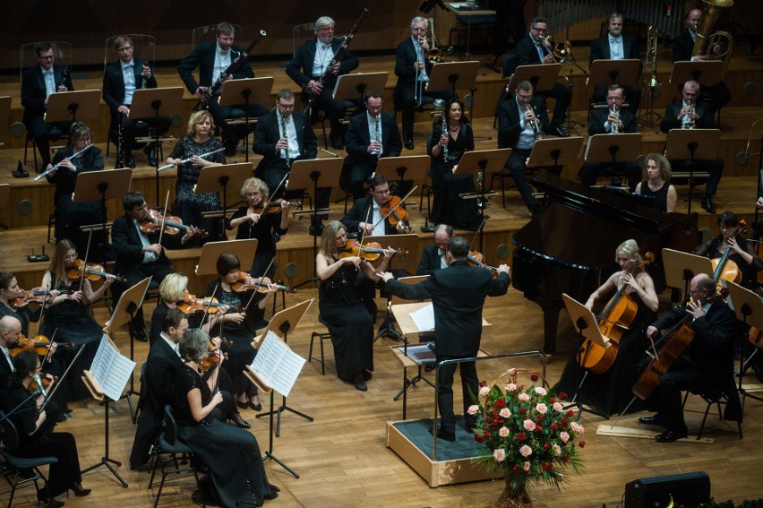 W poniedziałkowy wieczór w Filharmonii Koszalińskiej odbyło...