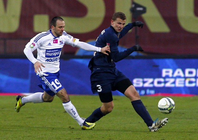 Kontuzja Macieja Dąbrowskiego (z prawej) była jedną z poważniejszych w całym sezonie.