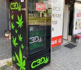 Legalna marihuana w Tychach? Konopie można kupić w automacie na ulicy. To susz z CBD. Nie kopie, ale czy jest legalny? 