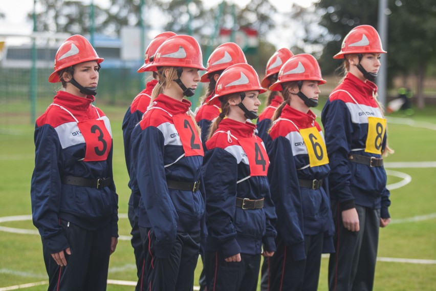 Zawody młodzieżowych drużyn pożarniczych w Jezierzycach.