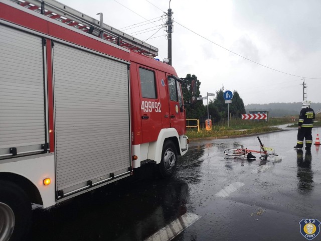 Poszkodowany rowerzysta w wyniku obrażeń zmarł w szpitalu.