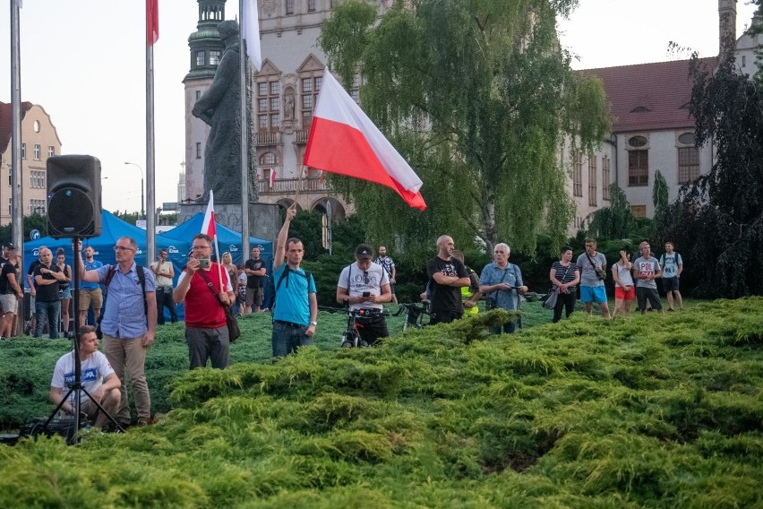 Dom Kultury Stokrotka i Stacja Lotnicza Ławica zapraszają na...